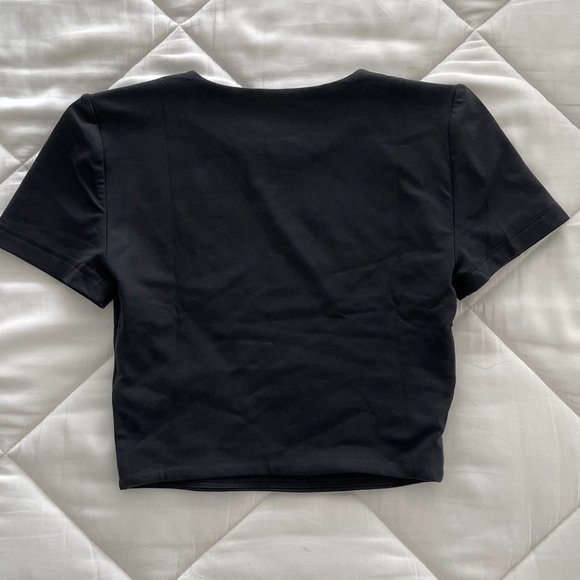 Aritzia Babaton Contour Crew T-Shirt Body-hugging crewneck t-shirt Almost BN - Picture 5 of 5